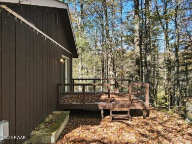 Dreaming of a Pocono escape without the hefty price tag? This on The Hideout Golf in Pennsylvania - for sale on GolfHomes.com, golf home, golf lot