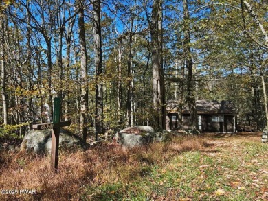 Dreaming of a Pocono escape without the hefty price tag? This on The Hideout Golf in Pennsylvania - for sale on GolfHomes.com, golf home, golf lot