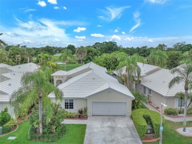 Spectacular remodeled, golf front 3 BR, 2 bath single family on Grand Palms Hotel and Golf Resort in Florida - for sale on GolfHomes.com, golf home, golf lot