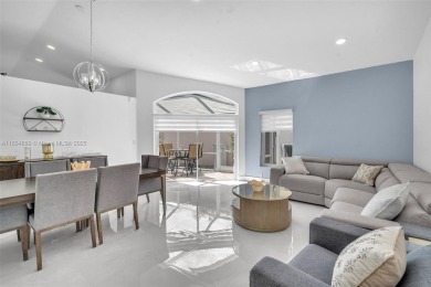 Spectacular remodeled, golf front 3 BR, 2 bath single family on Grand Palms Hotel and Golf Resort in Florida - for sale on GolfHomes.com, golf home, golf lot