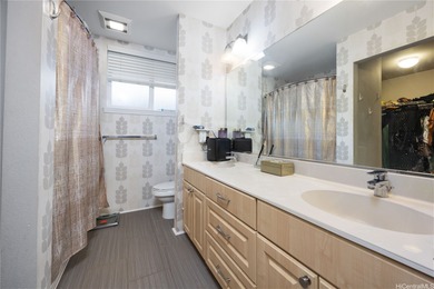 Welcome home to this beautifully maintained residence in the on Coral Creek Golf Course in Hawaii - for sale on GolfHomes.com, golf home, golf lot