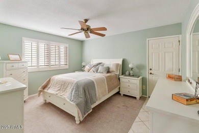 Fully Furnished single level townhouse with 2 car garage, 2/2 on Cottonwood Country Club in Arizona - for sale on GolfHomes.com, golf home, golf lot