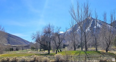 Beautiful townhome in Canyon Glen! Just steps from Spanish Oaks on Spanish Oaks Golf Course in Utah - for sale on GolfHomes.com, golf home, golf lot