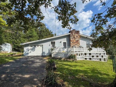 This lovely two-bedroom, two-bathroom home is conveniently on The Course At Turkey Mountain in Arkansas - for sale on GolfHomes.com, golf home, golf lot