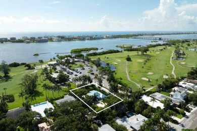 Look no further for your move-in-ready home with golf course on Lake Worth Municipal Golf Course in Florida - for sale on GolfHomes.com, golf home, golf lot