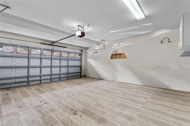 RESORT-STYLE GOLF LIFESTYLE - TURNKEY 3-BEDROOM UNIT - SCENIC on The Club At Grandezza in Florida - for sale on GolfHomes.com, golf home, golf lot