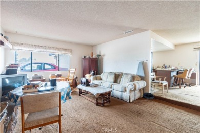 Great home located in the city of Helendale. This home offers 3 on Silver Lakes Golf Course in California - for sale on GolfHomes.com, golf home, golf lot