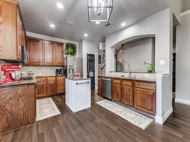 Welcoming updated 4-bedroom home in prime location! Curb appeal on The Shores Country Club in Texas - for sale on GolfHomes.com, golf home, golf lot