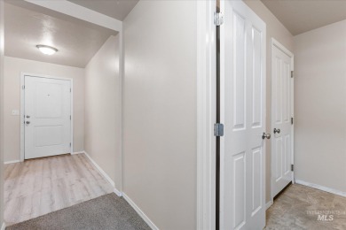 This spacious 3 bedroom, 2 bath home features an open concept on Hunters Point Golf Club in Idaho - for sale on GolfHomes.com, golf home, golf lot