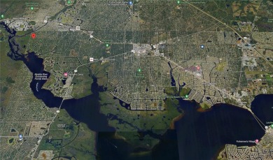 Great property for sale in Port Charlotte, that is conveniently on Sabal Trace Golf and Country Club in Florida - for sale on GolfHomes.com, golf home, golf lot