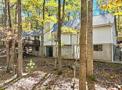 Welcome to 101 Blueridge Lane -- your private retreat in the on Lords Valley Country Club, Inc in Pennsylvania - for sale on GolfHomes.com, golf home, golf lot