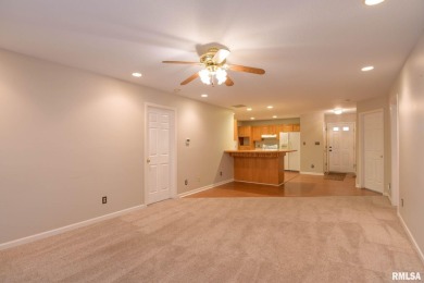 Welcome to a 2 bed, 2 full bath, open concept, easy to maintain on Red Tail Run Golf Club in Illinois - for sale on GolfHomes.com, golf home, golf lot