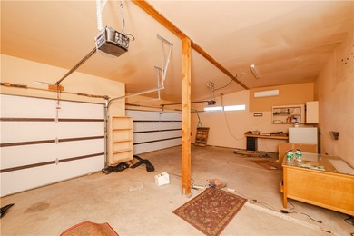 This HOME has majestic panoramic views of the Cerbat, Hualapai on Valle Vista Golf Course in Arizona - for sale on GolfHomes.com, golf home, golf lot