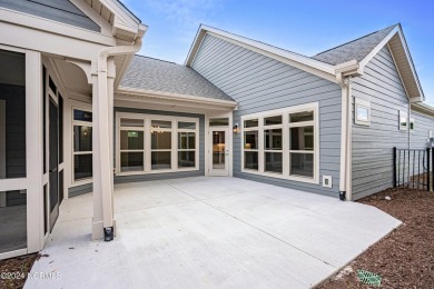 Move In Ready!! Low maintenance courtyard style living! Minutes on Ocean Ridge Plantation in North Carolina - for sale on GolfHomes.com, golf home, golf lot