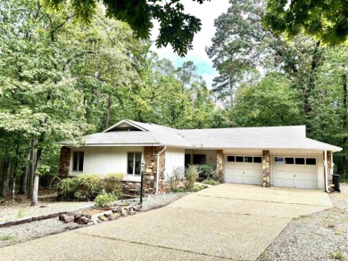Step into this adorable home in Hot Springs Village! This home on DeSoto Golf Course in Arkansas - for sale on GolfHomes.com, golf home, golf lot
