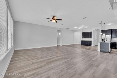 Stunning Eagle Landing home offering refined finishes and a on Eagle Landing Golf Club in Florida - for sale on GolfHomes.com, golf home, golf lot