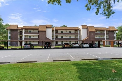 Discover carefree living in this nicely styled 2-bedroom on Sugarmill Woods Golf and Country Club in Florida - for sale on GolfHomes.com, golf home, golf lot