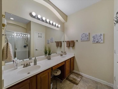 This townhome is perfect for the first time or sizing down on Ridgeview Ranch Golf Club in Texas - for sale on GolfHomes.com, golf home, golf lot