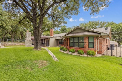 Sellers are motivated and offering $10,000 in concessions to use on De Cordova Bend Country Club in Texas - for sale on GolfHomes.com, golf home, golf lot