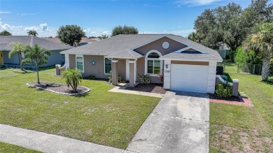 Move-in ready 3-bedroom, 2-bathroom single-family home with on Duffys Golf Center in Florida - for sale on GolfHomes.com, golf home, golf lot