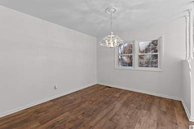 MOVE-IN READY!! You will LOVE this 4 BR, 2 BA  brick home on Mineral Mound Golf Course in Kentucky - for sale on GolfHomes.com, golf home, golf lot