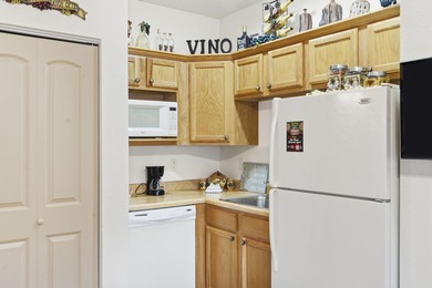 Fully furnished and ready to roll, this third-floor condo on Thousand Hills Golf Resort in Missouri - for sale on GolfHomes.com, golf home, golf lot