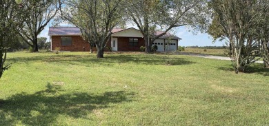 FOR SALE, A BEAUTIFUL REMODELED 3-bedroom, 2-bath brick home in on Coopers Hawk in Arkansas - for sale on GolfHomes.com, golf home, golf lot