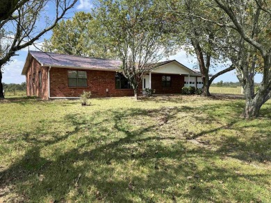 FOR SALE, A BEAUTIFUL REMODELED 3-bedroom, 2-bath brick home in on Coopers Hawk in Arkansas - for sale on GolfHomes.com, golf home, golf lot