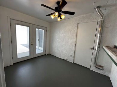 Come check out this very cute, furnished 3 bedroom 2 bathroom on Cerbat Cliffs Golf Course in Arizona - for sale on GolfHomes.com, golf home, golf lot