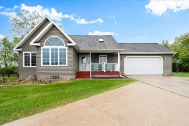 Welcome to 306 Meister Rd - a beautifully updated 3 bed, 2.5 on Ramshorn on the Lakes in Michigan - for sale on GolfHomes.com, golf home, golf lot