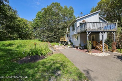 This very well maintained home is ready to be loved by its new on Pocono Farms Country Club in Pennsylvania - for sale on GolfHomes.com, golf home, golf lot