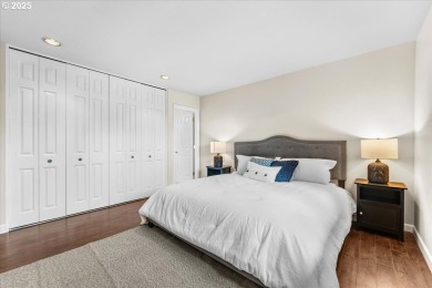 Located on the 8th fairway of the Summerfield Golf Course, this on Summerfield Golf and Country Club in Oregon - for sale on GolfHomes.com, golf home, golf lot