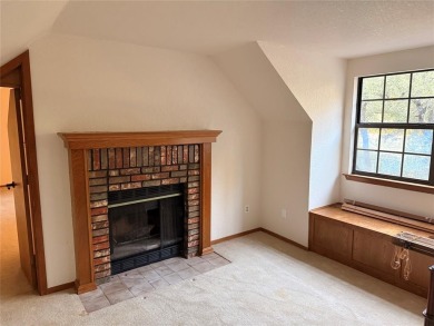 Come enjoy peaceful living near beautiful Lake Bridgeport in the on The Club At Runaway Bay in Texas - for sale on GolfHomes.com, golf home, golf lot