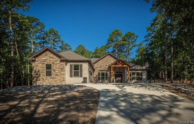 Quality built by Renaissance Homes, this energy efficient all on Ponce De Leon Golf Course in Arkansas - for sale on GolfHomes.com, golf home, golf lot