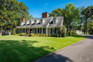 Beautiful colonial Williamsburg home sits on estate size lot on on Pleasant Valley Country Club in Arkansas - for sale on GolfHomes.com, golf home, golf lot