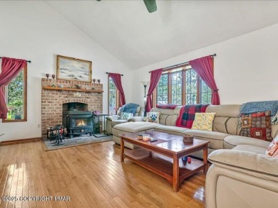 This stunning 3 bedroom 2 ful bath contemporary home W/ LOW on Pocono Farms Country Club in Pennsylvania - for sale on GolfHomes.com, golf home, golf lot