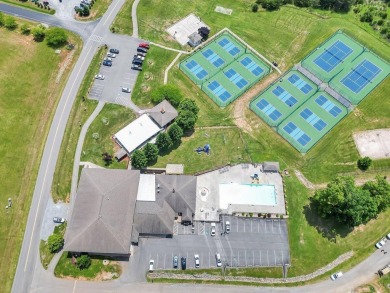 Welcome to Unit 212 in The Pointe at Mariners Landing on Mariners Landing Golf and Country Club in Virginia - for sale on GolfHomes.com, golf home, golf lot