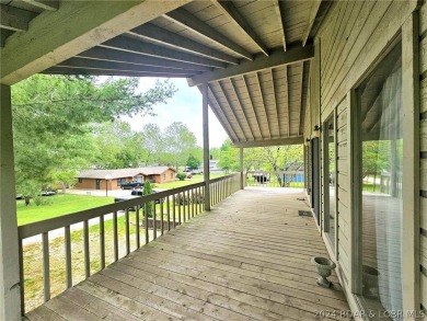 This home features 3 bedroom 2 bathroom, a huge deck that offers on Lake Valley Country Club in Missouri - for sale on GolfHomes.com, golf home, golf lot