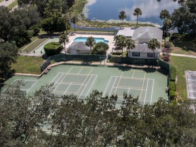 SELLER SAYS *GET IT SOLD!*  HUGE PRICE REDUCTION!  FIRST FLOOR on Pelican Pointe Golf and Country Club in Florida - for sale on GolfHomes.com, golf home, golf lot