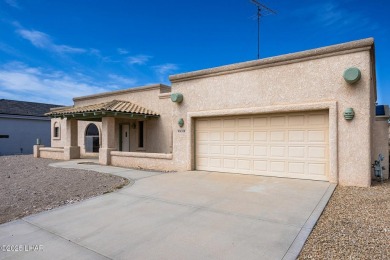 LOCATION LOCATION LOCATION...
Welcome to this quaint 3-bedroom on London Bridge Golf Course in Arizona - for sale on GolfHomes.com, golf home, golf lot