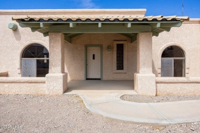 LOCATION LOCATION LOCATION...
Welcome to this quaint 3-bedroom on London Bridge Golf Course in Arizona - for sale on GolfHomes.com, golf home, golf lot