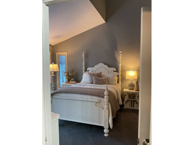 Many updates in this beautiful townhouse. Features include on Glade Springs Resort Golf Course in West Virginia - for sale on GolfHomes.com, golf home, golf lot