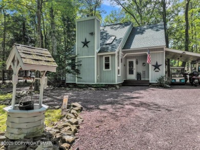 Turnkey Contemporary in the Heart of Lake Harmony - This on Split Rock Resort and Country Club in Pennsylvania - for sale on GolfHomes.com, golf home, golf lot