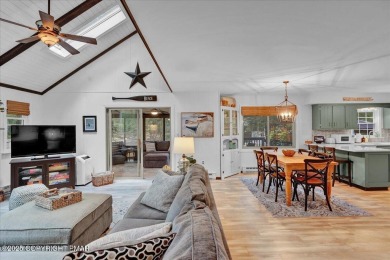 Turnkey Contemporary in the Heart of Lake Harmony - This on Split Rock Resort and Country Club in Pennsylvania - for sale on GolfHomes.com, golf home, golf lot