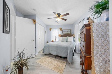 Discover the charm of this beautifully updated 2-bedroom on Country Club At Silver Springs Shores in Florida - for sale on GolfHomes.com, golf home, golf lot