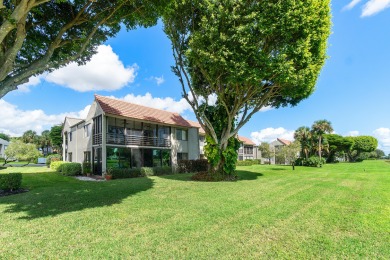 Bright and Airy Corner Unit!Beautifully updated 3-bedroom on Indian Spring Golf and Country Club in Florida - for sale on GolfHomes.com, golf home, golf lot
