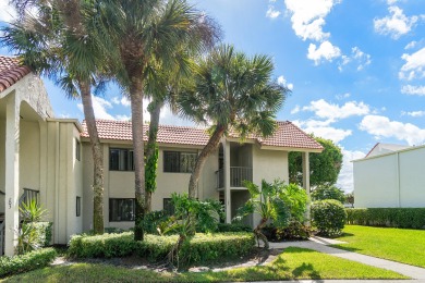 Bright and Airy Corner Unit!Beautifully updated 3-bedroom on Indian Spring Golf and Country Club in Florida - for sale on GolfHomes.com, golf home, golf lot