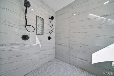 Why settle for an older home when you can live in this on Incline Village Golf Course in Missouri - for sale on GolfHomes.com, golf home, golf lot