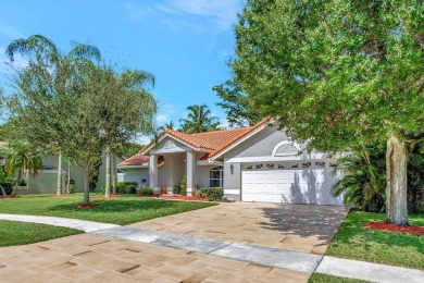 NEW roof (Nov 2022) on this 3 bed, 2 bath Winston Trails home on Winston Trails Golf Course in Florida - for sale on GolfHomes.com, golf home, golf lot