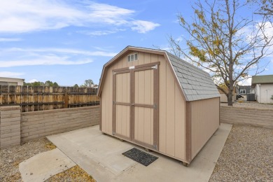 Welcome to your charming retreat on a peaceful cul-de-sac! This on Tierra Del Sol Golf Course in New Mexico - for sale on GolfHomes.com, golf home, golf lot